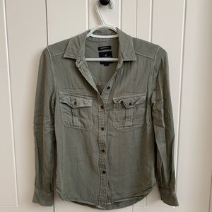 American Eagle Olive Green Button Up Shirt